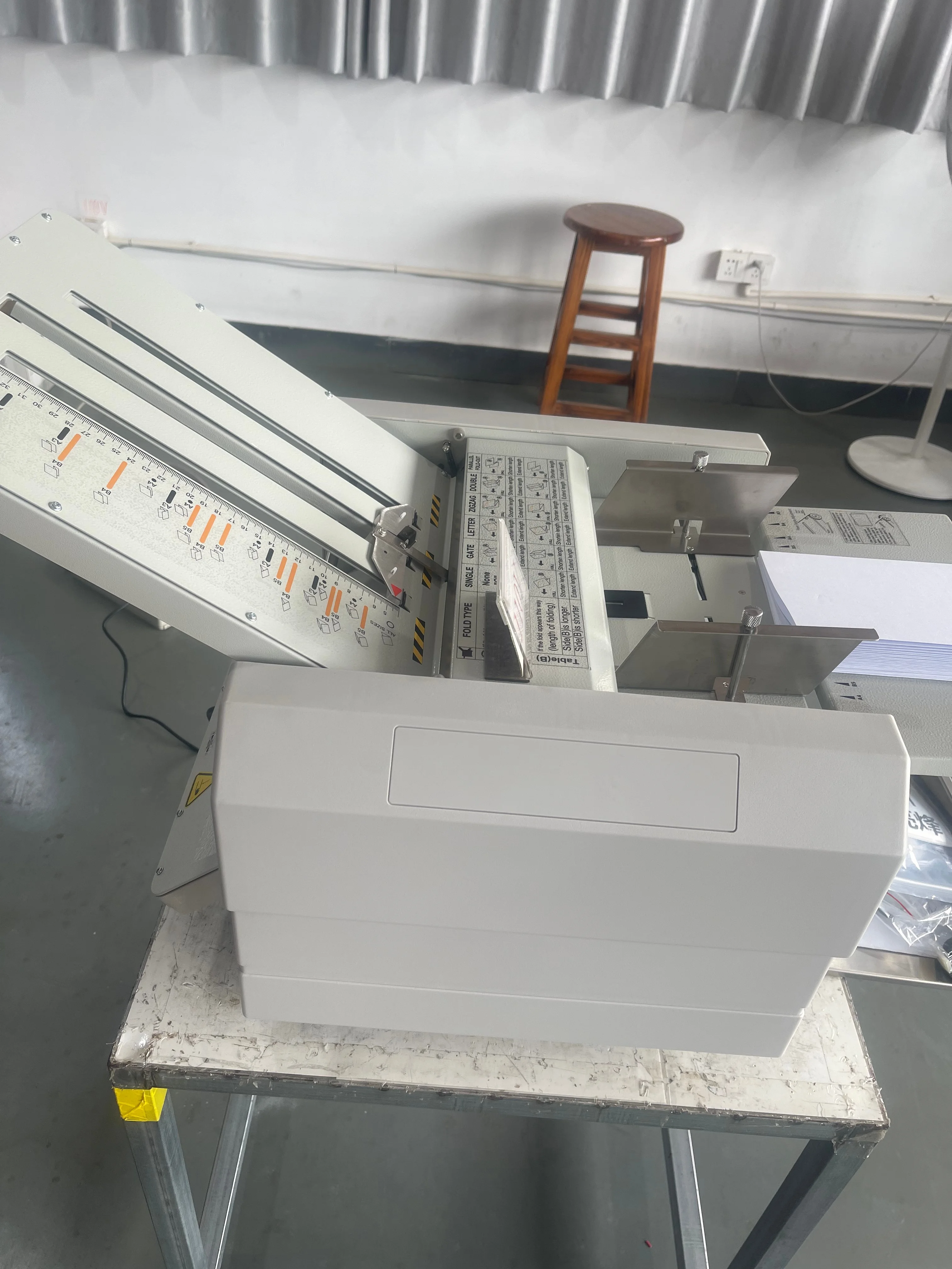 Speed Adjustable Professional Digital 50-157gsm Paper Folder Machine Gate Fold Double Half Fold Offset Fold for Printing Shop