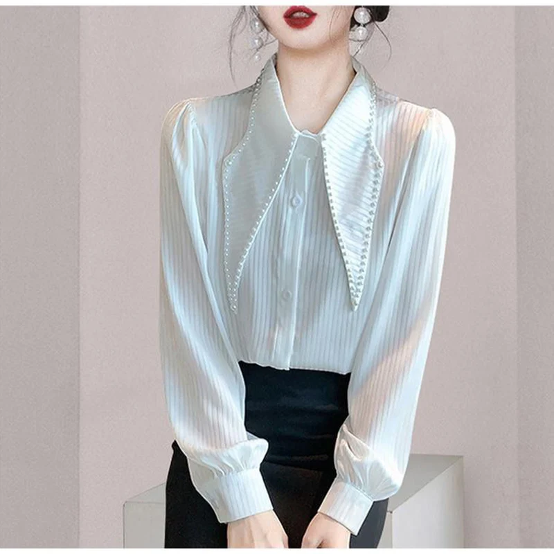 French Style Large Pointed Collar Patchwork Beading Shirt for Women\'s Spring Autumn New Temperament Long Sleeved Striped Top