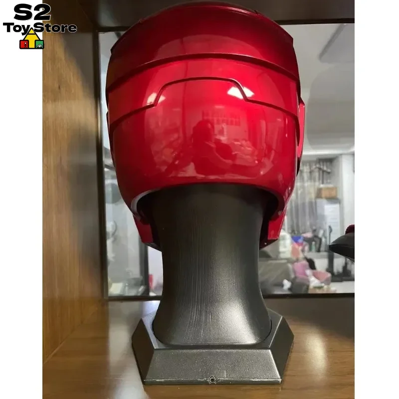 

Universal Helmet Display Stand for Iron Man Batman Black Panther Cosplay Masks 360° Rotating Holder & Collectors Base In Stock