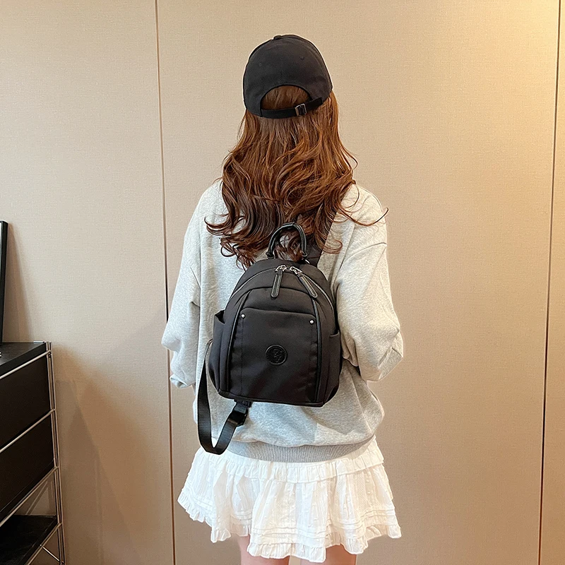 Casual Small Size Nylon Backpack Solid Zipper Large Capacity Simple Versatile Portable Backpack for Women 2024 Autumn Fashion