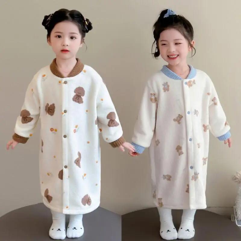 

Халат для девочек 2025 года, осенне-зимняя теплая ночная рубашка, пижама с героями мультфильмов, домашняя одежда с круглым вырезом, удобная детская одежда для детей 4-8 лет