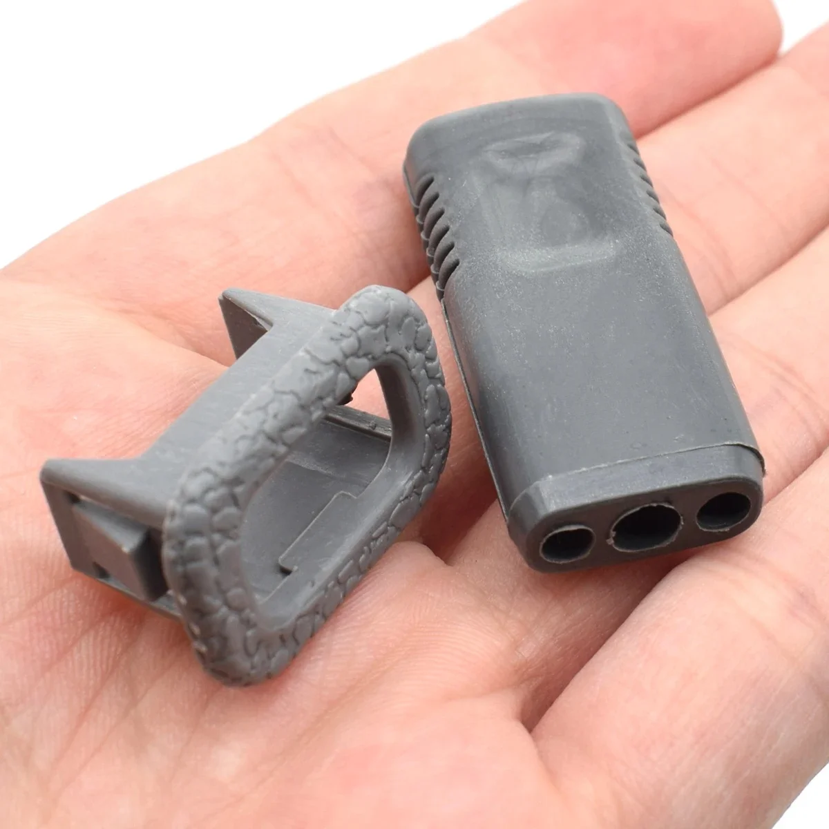 1pcs/4pcs Car Door Lock Pin Cap Set Holding For Mitsubishi Pajero Montero V31 V32 V33 V43 1991-2000 SHOGUN MK2 MB774548 MB775216