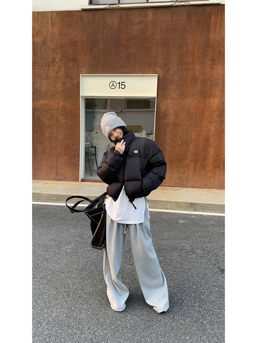 스타일리시 숏 다운 재킷 여성용 겨울 2025 신상 고급스러운 느낌 뭉툭하지 않은 블랙 패션 아우터웨어 레드 개성 쇼핑