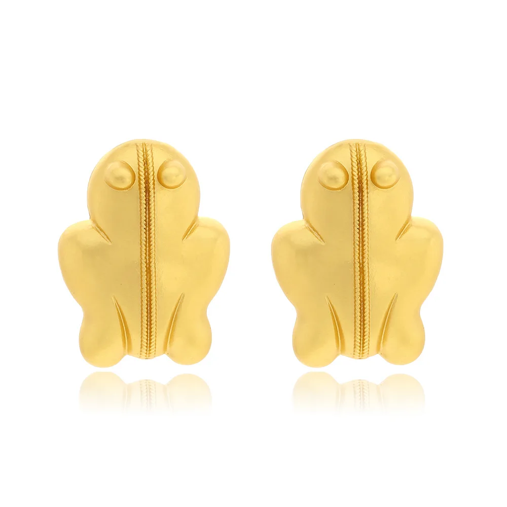 Retro design sense metal three-dimensional frog stud earrings exaggerated alloy animal earrings Amazon hot jewelry