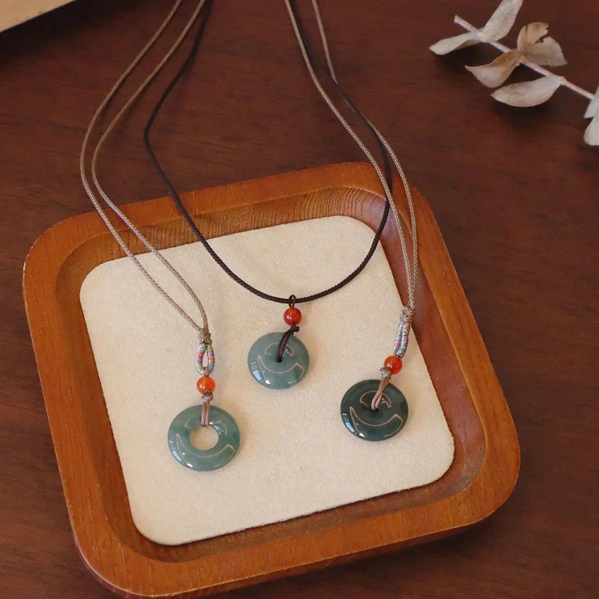 

Elegant Natural Handmade Jadeite Peace Button Pendant Necklace: A Symbol of Good Luck and Protection Hologram with Energy