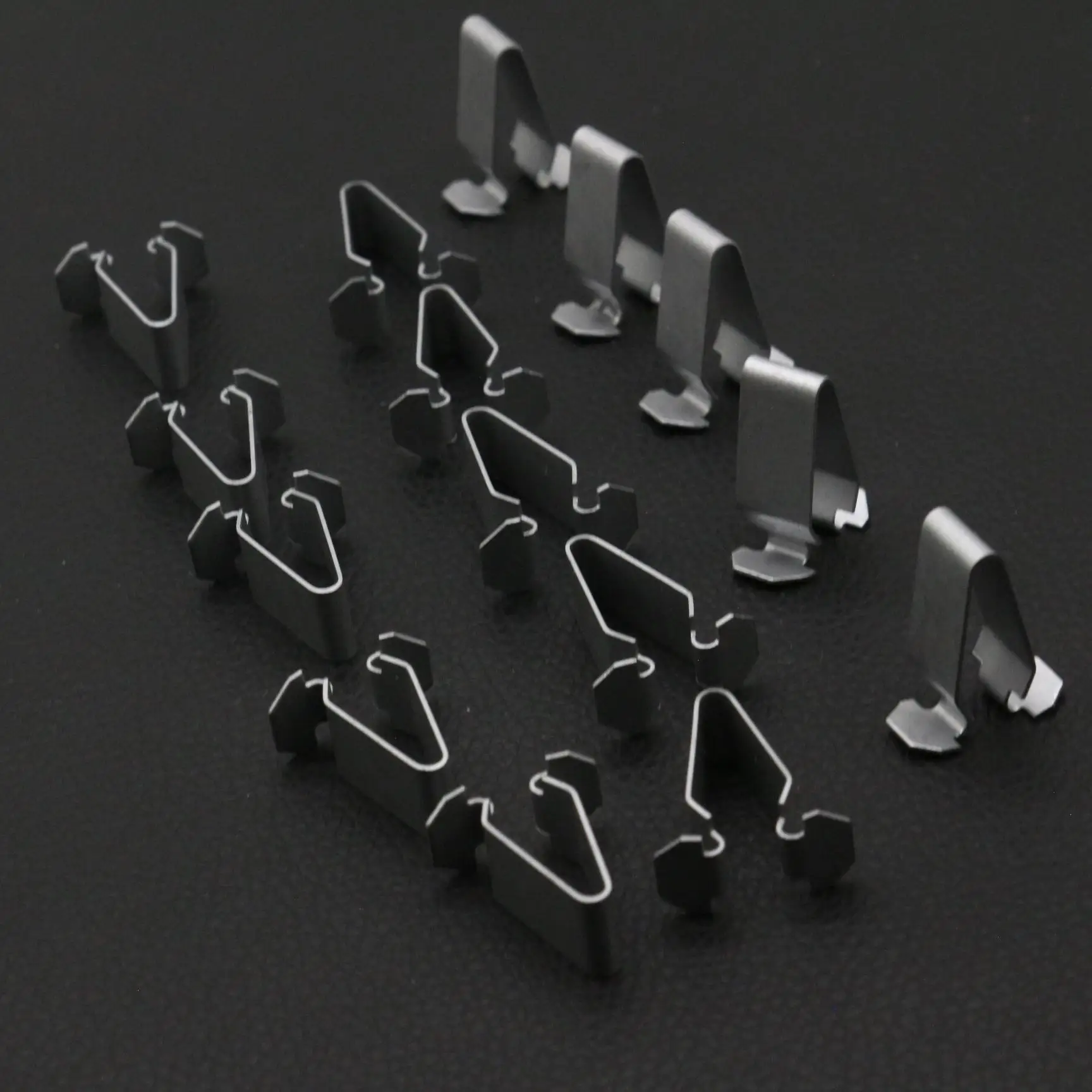 

15 Pcs Metal Lift-Gate Trim Cover Clips For Volkswagen CC Passat Touareg Golf Jetta Rear Tailgate Panel Fastener 3B9-867-289