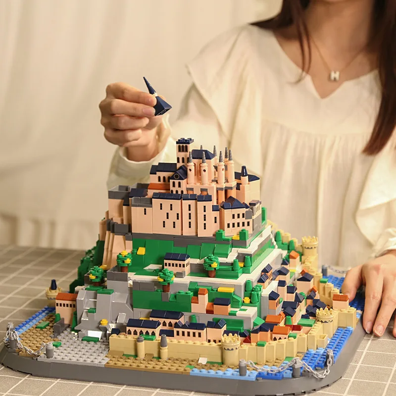 1392pcs World Architecture Series Normandy Mont Saint-Michel Model Building Blocks Display Piece France Manche Assembly Kit