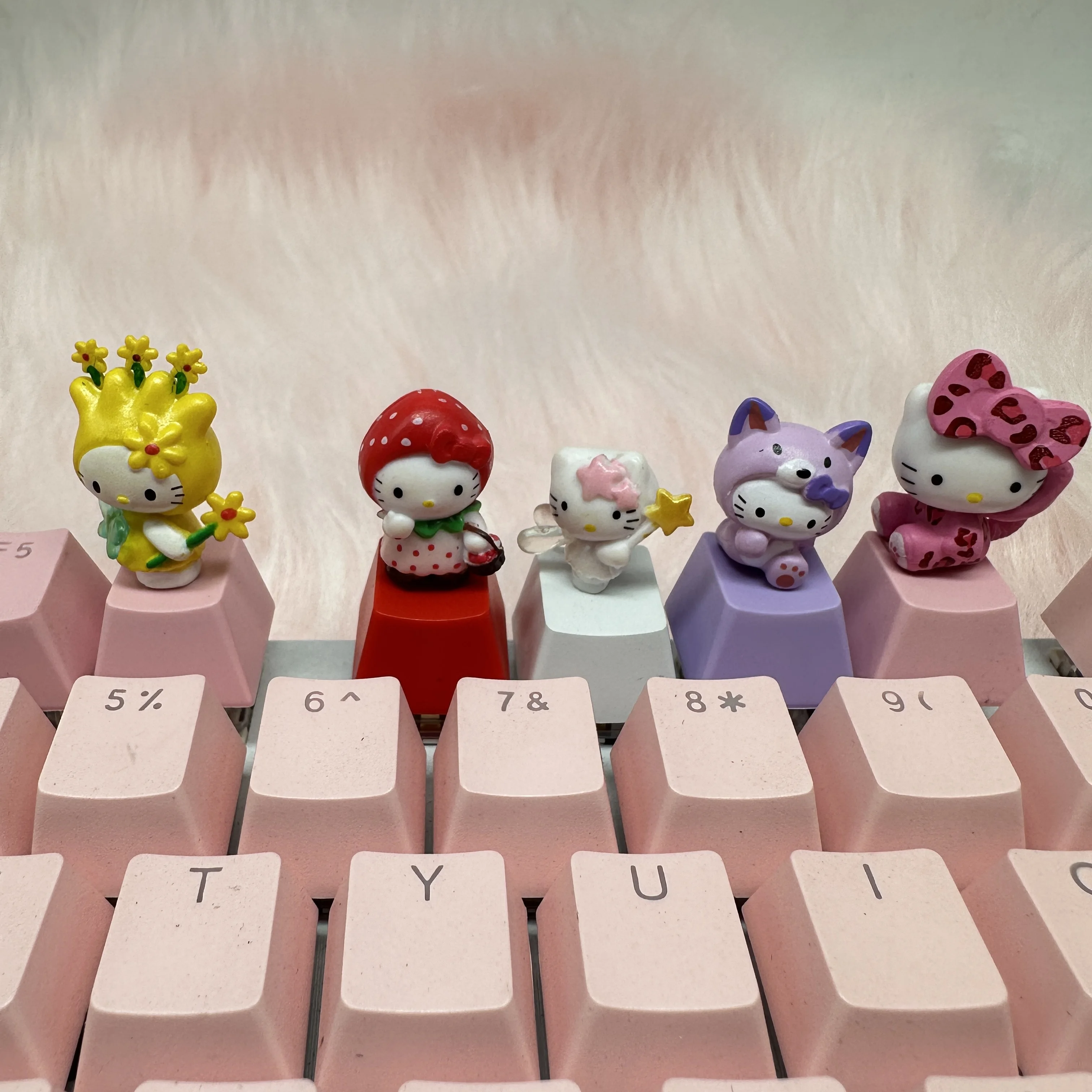 新しいキュートなピンクのKTキャット高品質R4PBTパーソナライズカスタム漫画メカニカルキーボードキーキャップ