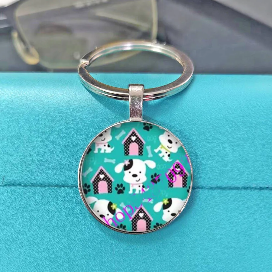 Pet Claw Glass Convex Circle Keychain Cartoon Dog Claw Pattern Fashion Car Bag Pendant for Women and Men to Wear