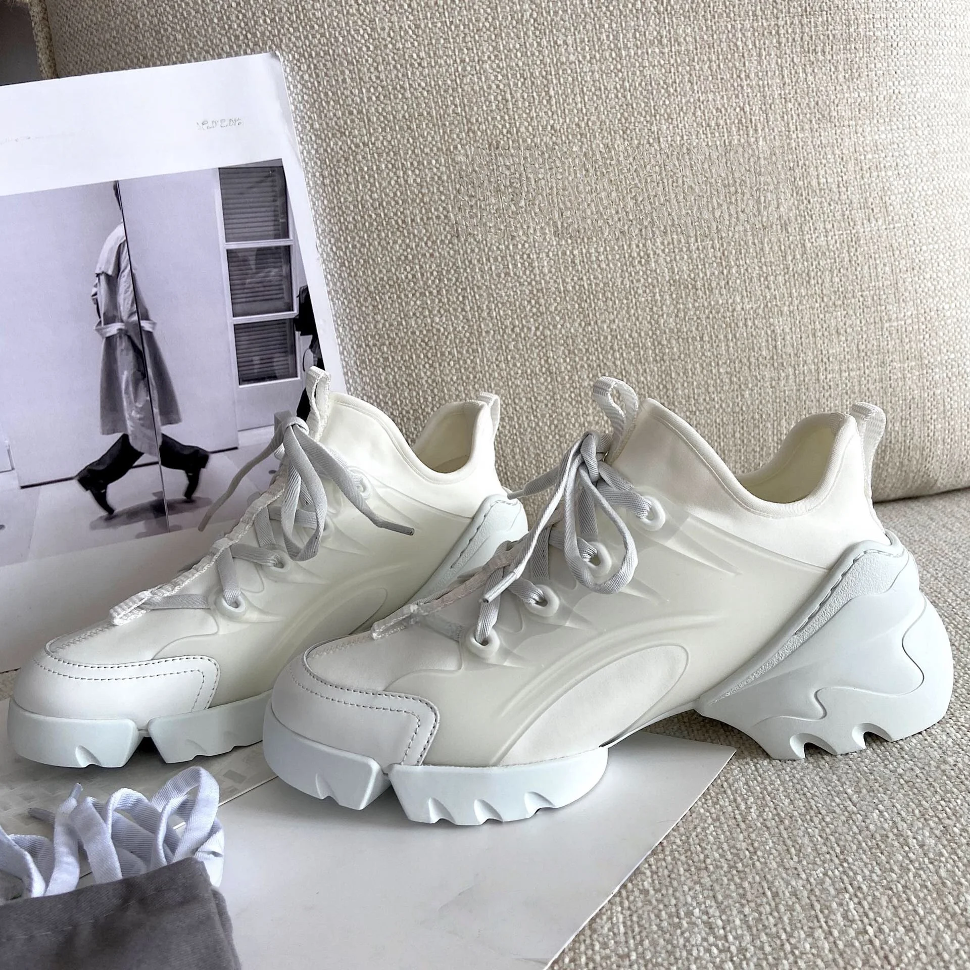 Brand Discount Women's Platform Sneakers Leather-Trimmed Lace-Up Chunky Shoes Platform Casual Walking Shoes Outdoor Running Shoe view 4