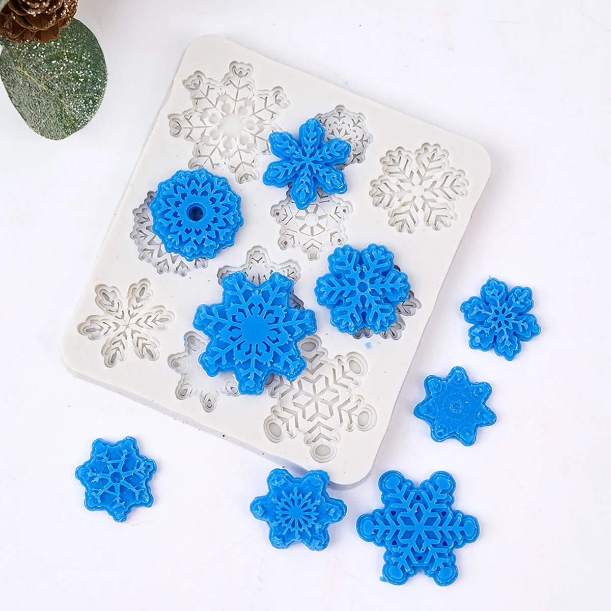 1Pc Christmas Series Snow Flowers Silicone Mold Fondant Mold Cake Decorating Tools Snowflakes Chocolate Gumpaste Pendant Mould