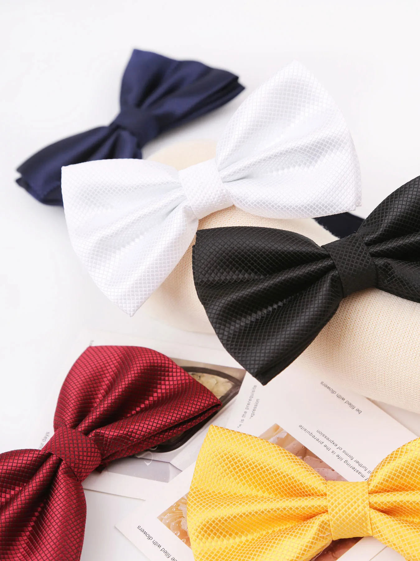 Männer Bowtie Krawatten Mode Schmetterling Party Hochzeit Fliege Für Männer Frauen Candy Solide Plaid Bowknot Großhandel Zubehör Krawatte