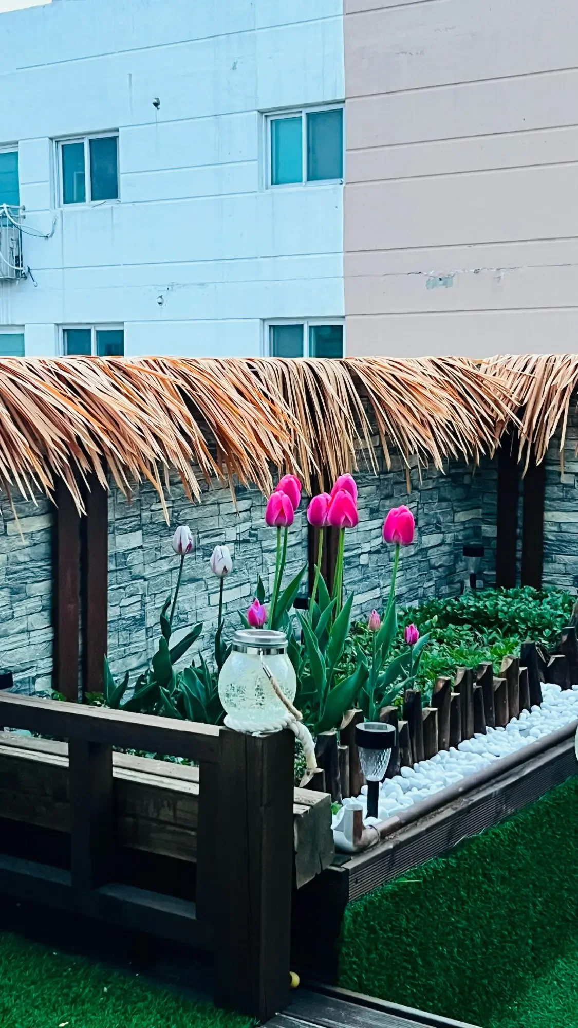 10M Flammhemmende Synthetische Reetdachrolle, Realistisches PE-Kunststoff Mexikanisches Strohdach für Garten, Terrasse, Pavillon, Simuliertes Gras – Detail 2