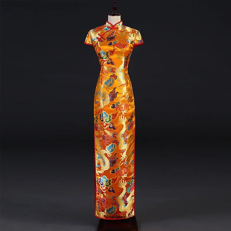 Red Chinese Style Cheongsam Evening Dress 2025 Women's Long Retro Mandarin Collar Dragon Satin Evening Party Qipao Dress