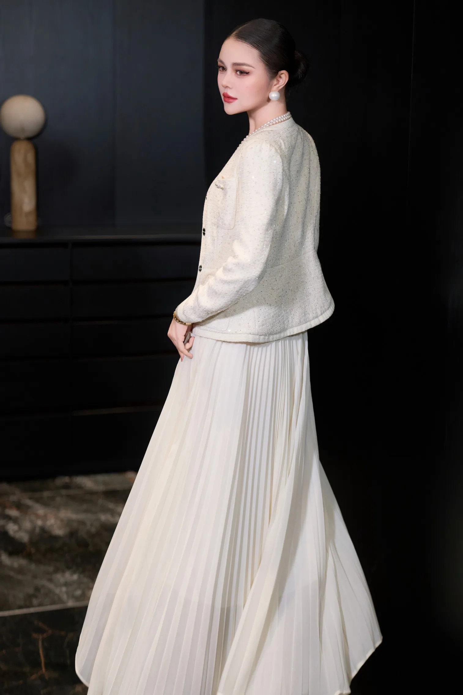 Meyyithun Women's Set  Sequin Luxurious Button Long Sleeve Top+ Pleated Oversized Skirt Elegant Set  Winter New Suit