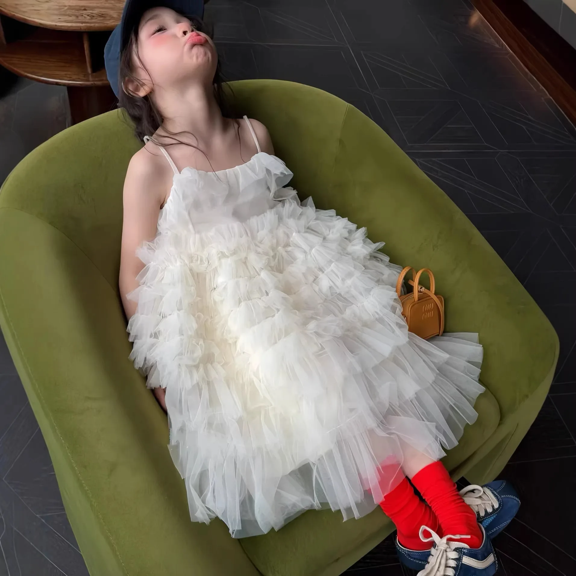 

Детское платье-майка для девочек 2026: Новое летнее платье с цветочным узором, на бретельках, в стиле феи-принцессы, элегантное и универсальное