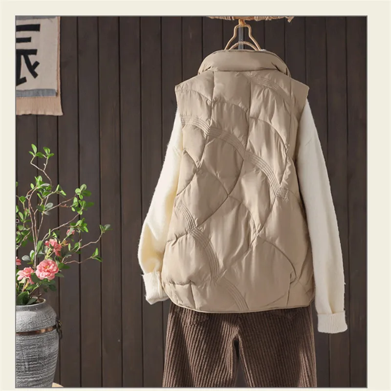 2023 Autumn Winter Ultra Light White Duck Down Vest Coat Women Warm Sleeveless Waistcoat Parkas Female Short Tank Puffer Jacket