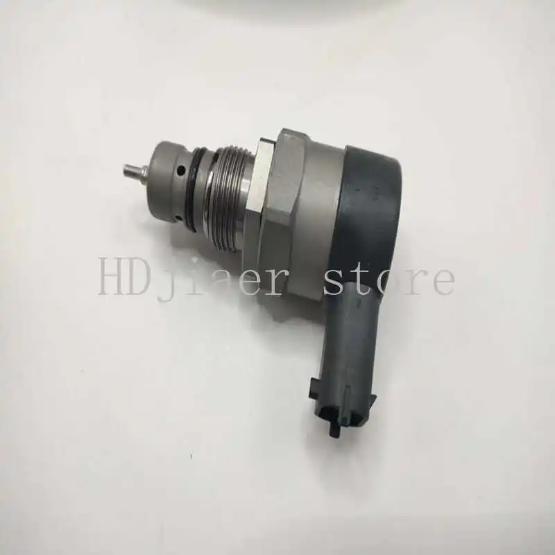 

Fuel Rail Pressure Sensor for Land Rover - Freelander 2, Discovery 3/4, Range Rover Sport/Evoque Diesel Common Rail