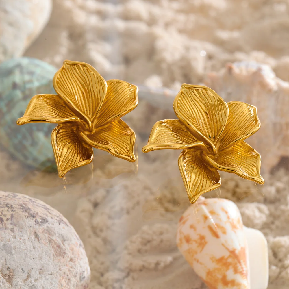 Mchic Stainless Steel Metal Flower Stud Earrings 18K Golden Plated Fashion Design Jewelry Prevent Allergy Wholesale