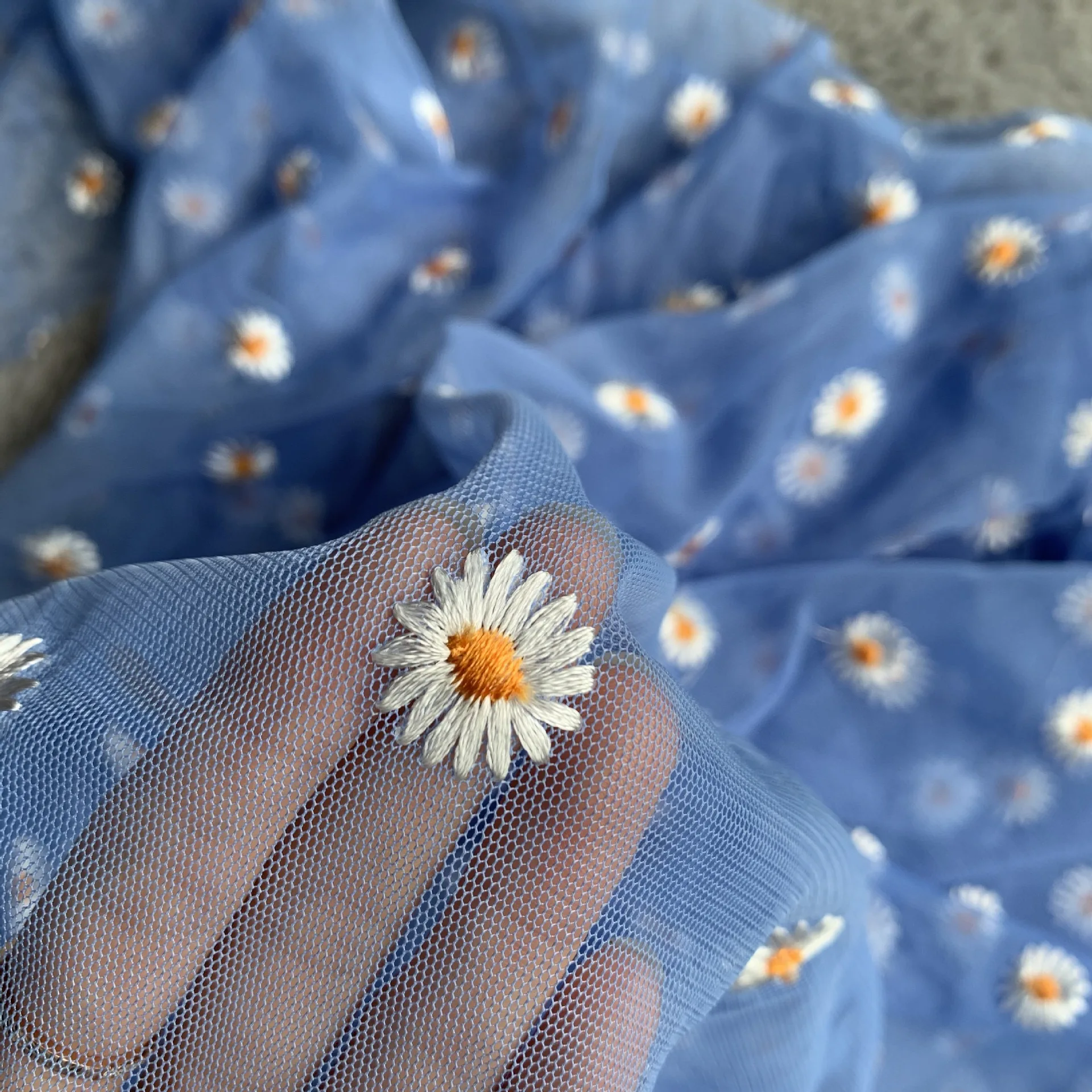 White Flower Daisy Embroidery Mesh Gauze Fabric, DIY Scrunchie Headdresses, Sewing Dresses and Skirts Mesh Fabric Gauze