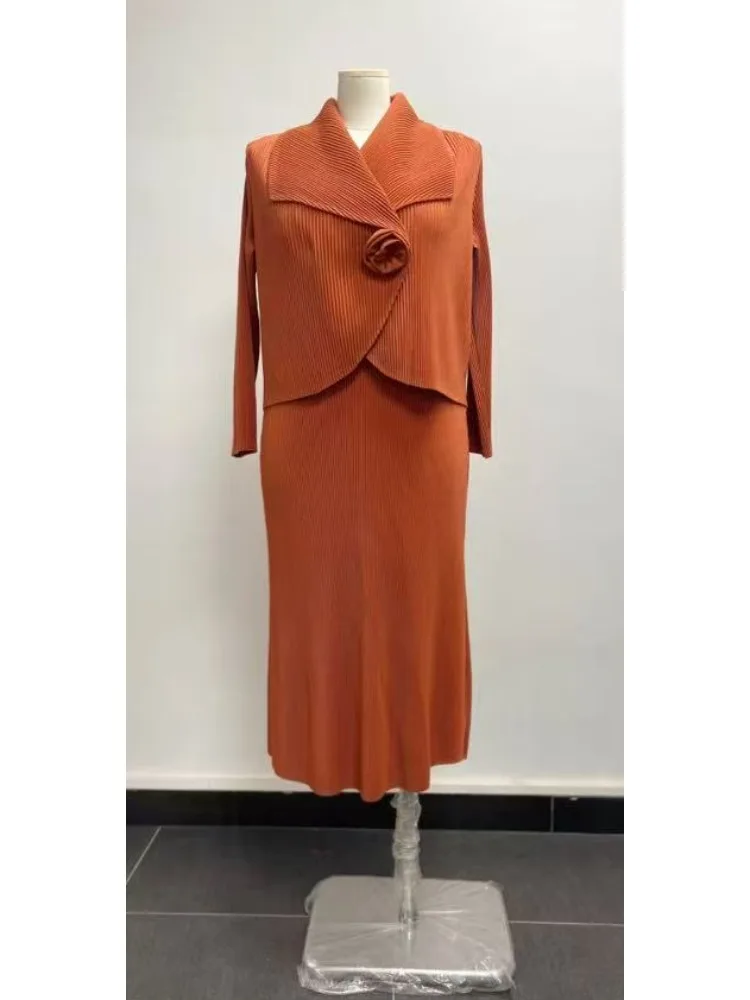 

Новинка осени Miyake 2029, короткая куртка с плиссированной талией и тонкими лацканами + свободное французское платье, женская одежда из двух предметов