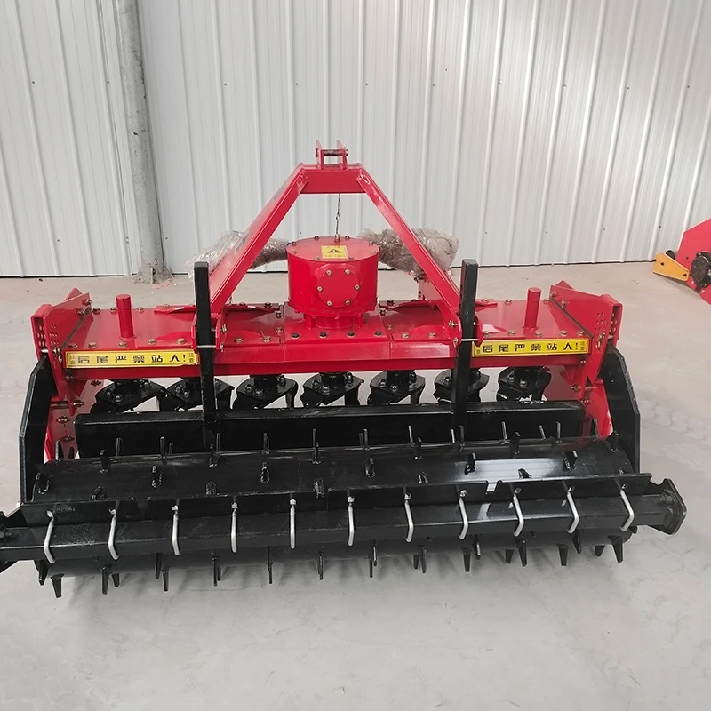 Hochwertiger Power Rake mit rotierender Bodenbearbeitung, trockener, landgesteuerter Rechen