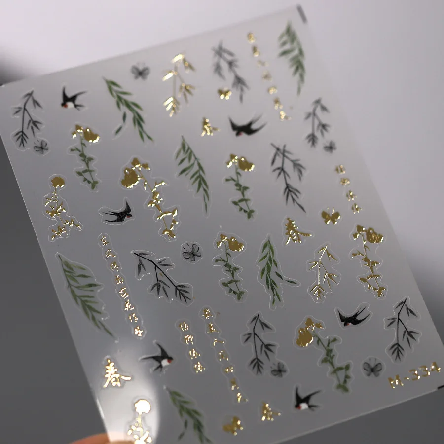 Blauw en wit porselein goud stempelen 5D vlinder bloemen zwaluw venster Chinese stijl slag nail art stickers manicure sticker