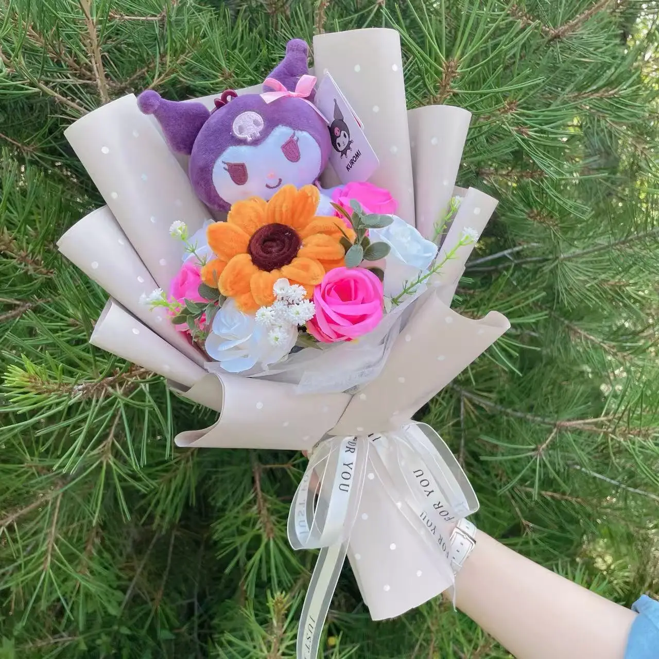 Cartoon Plüschpuppe von Kuromi, Cinnamoroll und Hello Kitty, kreativer handgefertigter Blumenstrauß, Valentinstag-, Weihnachts- und Abschlussgeschenke für Mädchen – Detail 8