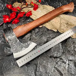 The dragon and phoenix axe head is made of pear wood, which is incredibly smooth and has a first-class ergonomic feel