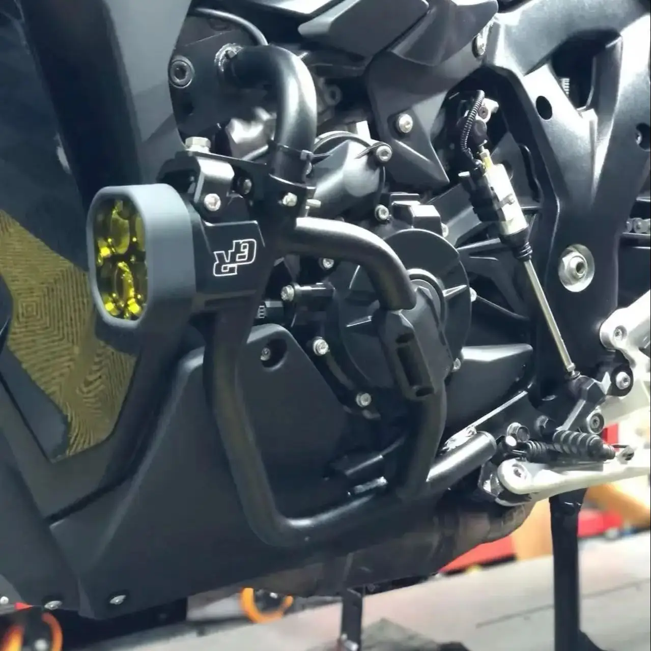 barres-de-protection-moteur-et-cadre-stunt-cage-pour-moto-bmw-s1000xr-2020-2025-2021-2022