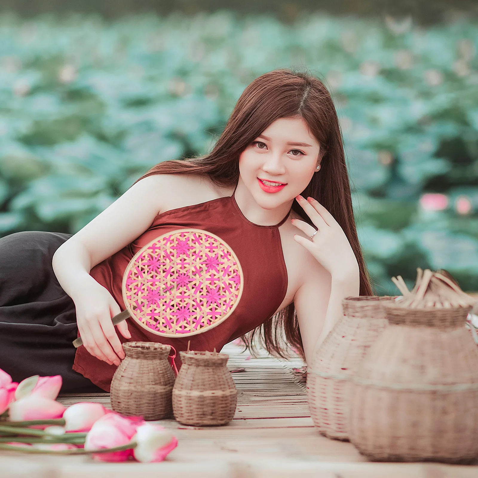 

Bamboo Hand Colorful Woven Vintage Chinese Style Handheld Fan For Women Summer Cooling Decorative Rustic Wedding Beach Fan