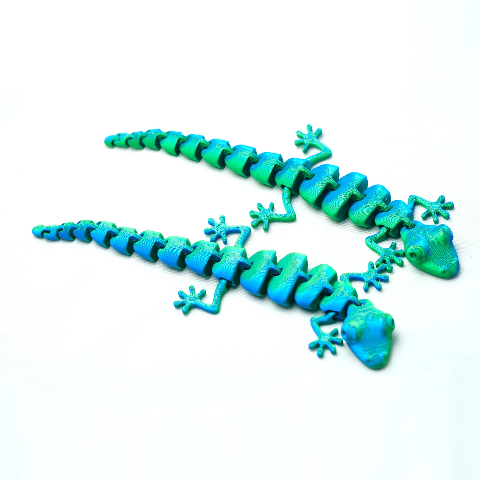 3D printed gecko animal toys, home rooms, car decorations, tabletop decorations, and joints for free movement