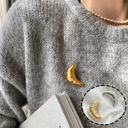 Fashion Croissant Brooches Women Men Exquisite Gold Color Couple Brooches Daily Versatile Metal Brooches Vintage Jewelry Gifts