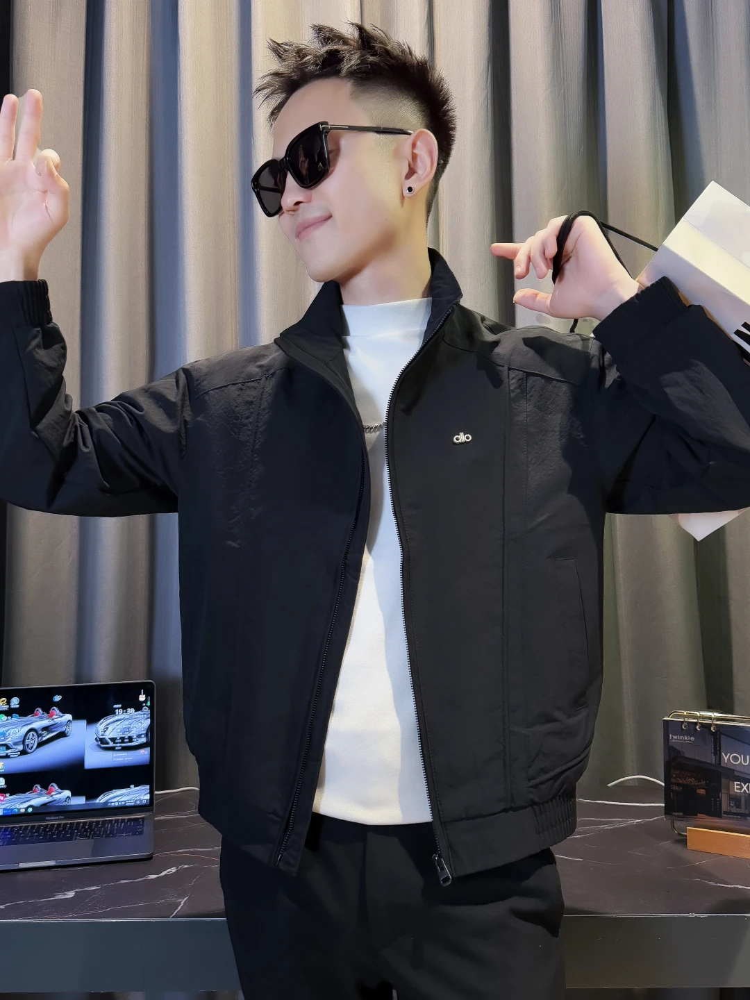 

Casual Stand Collar Jaet Men's Spring Autumn Simple Sli Outerwear Polyester Fabric Slim Fit Anti-Wrinkle Treaent