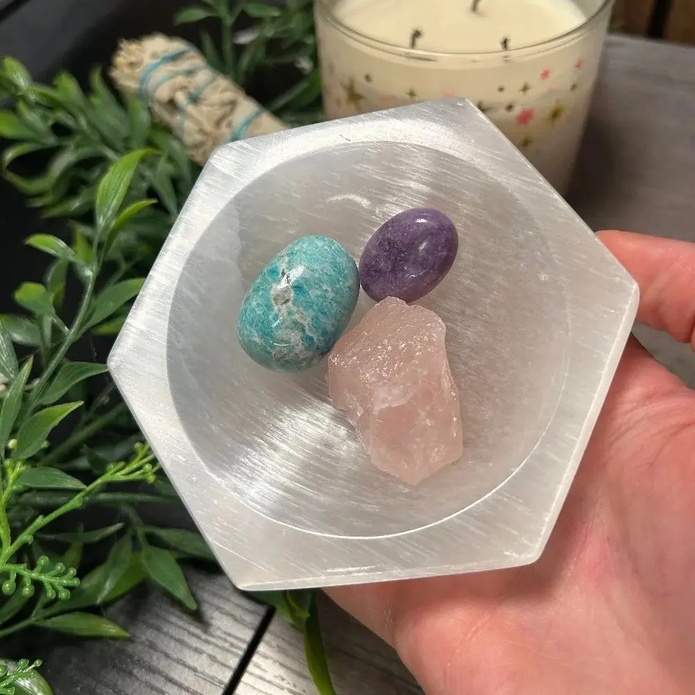 Natural Selenite Bowl Handcarved Hexagons Shape Crystal charging Bowl Mineral Specimen Meditation Crystal Gift Home Decor