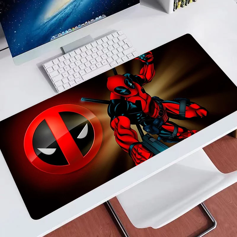 Cool Gaming Mousepad D-Deadpool Regali Tappetini per mouse morbidi Tappetini da scrivania per PC Tappetini per tastiera Tappeto da tavolo 900x400 grande Tappetino per mouse per computer