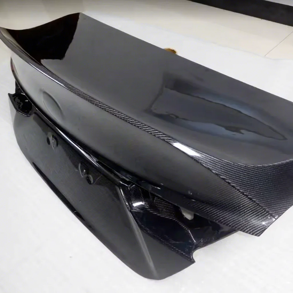 

Carbon Fiber Rear Trunk for toyota Camry 2024 2025Practical Good quality