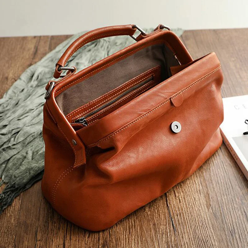 Top Quality Genuine Leather Women Shoulder Bag Long Strap Doctor Bags Vintage Woman Handbag Cow Leather Women Bags 2024