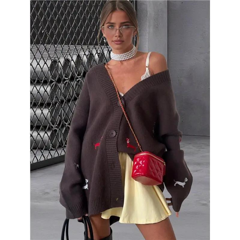 AT05-Women's Fall Graphic التطريز زر أسفل سترة الخامس الرقبة دافئ مضحك سترة متماسكة سترة معطف #4