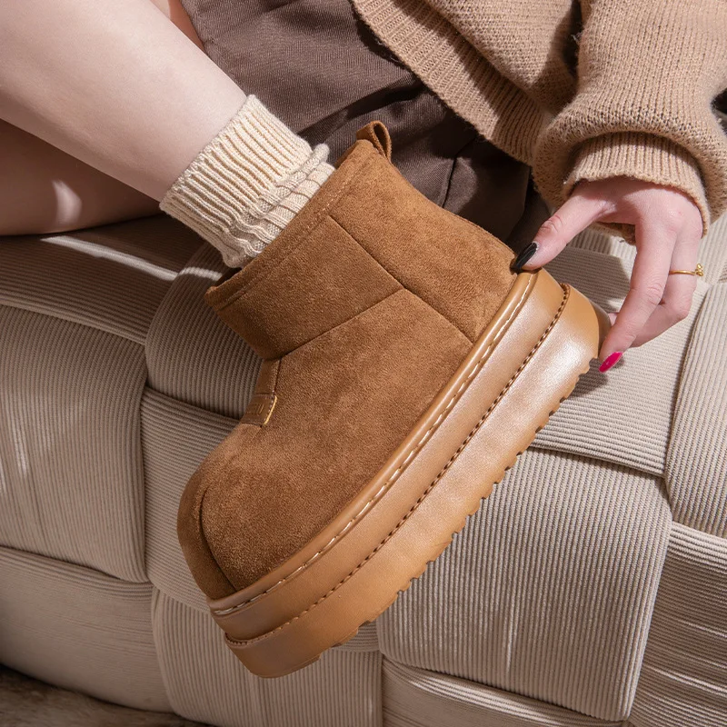 

Женские ботинки, новинка 2024, зимняя женская обувь, утепленная теплая хлопковая обувь увеличенной высоты, уличные нескользящие модные зимние ботинки