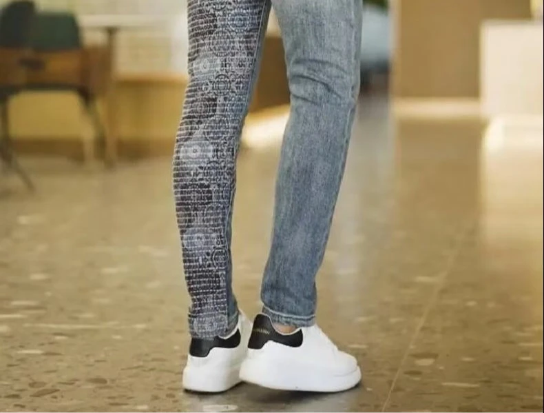 Pantalon à fleurs de cajou automne polyvalent élastique brodé Denim pantalon femmes haut de gamme épissage dames Cargo pantalon décontracté
