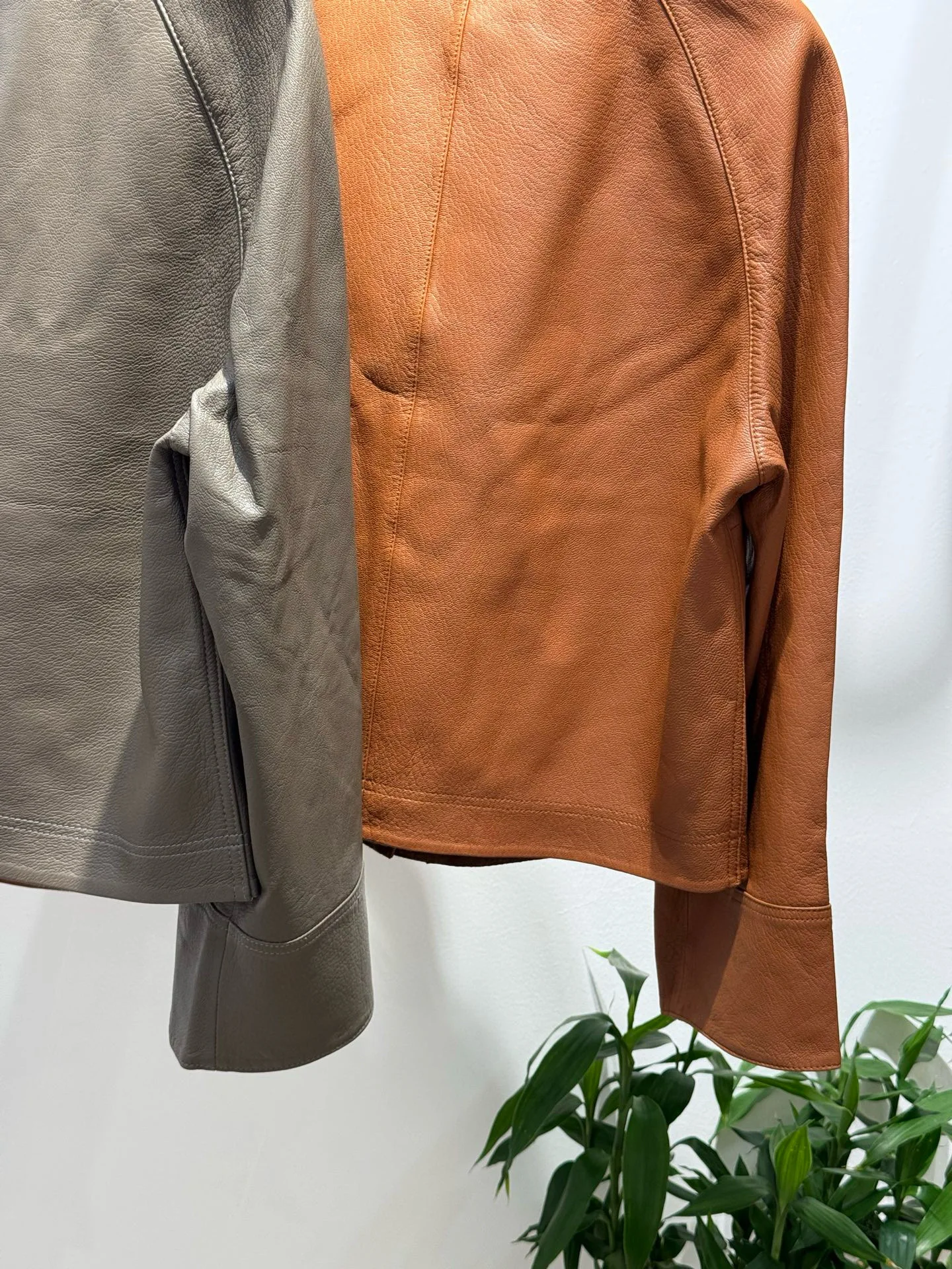 Giacca in pelle di pecora con risvolto vintage da donna nuova autunno di alta qualità