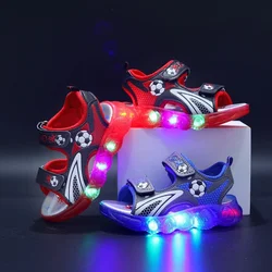 Sandali con fondo morbido e leggero brillante per bambini scarpe leggere a LED per bambini sandali per bambini con luci scarpe da spiaggia luminose per bambini