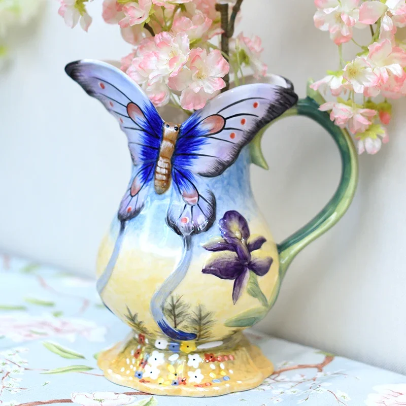 

Ceramic Butterfly Vase, Living Room Flower Arrangement Ornament, High-end Creative Dried Flower Hand Painted Vase Gift