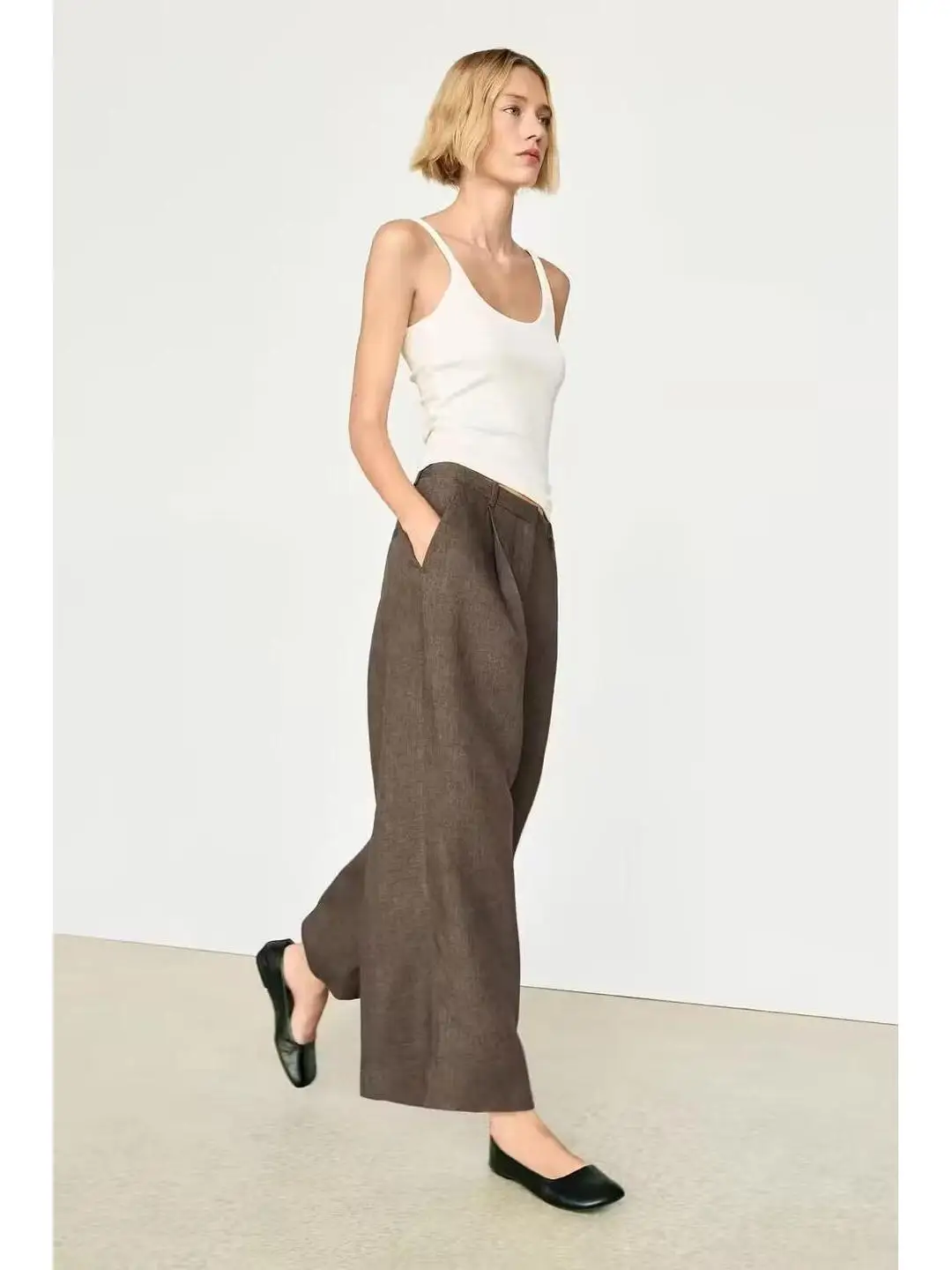 Casual Loose Wide Leg Pants Autumn 2026 Pleated Decorative Belted Trousers High Waist Polyester Fiber Women's Fashion