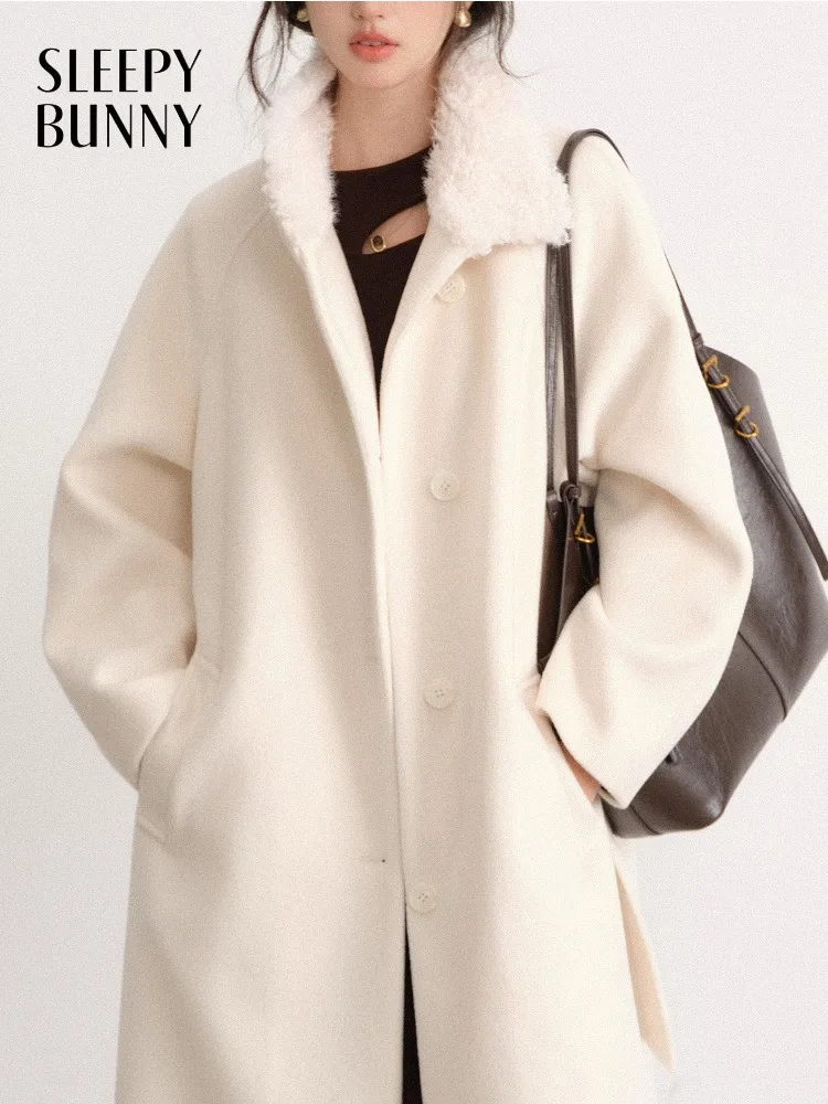

Warm Wool Mid-Length Coat Women Lady Winter Outerwear Jacket with Soft Collar Trim Elegant Structured Design for Daily Chic Wear