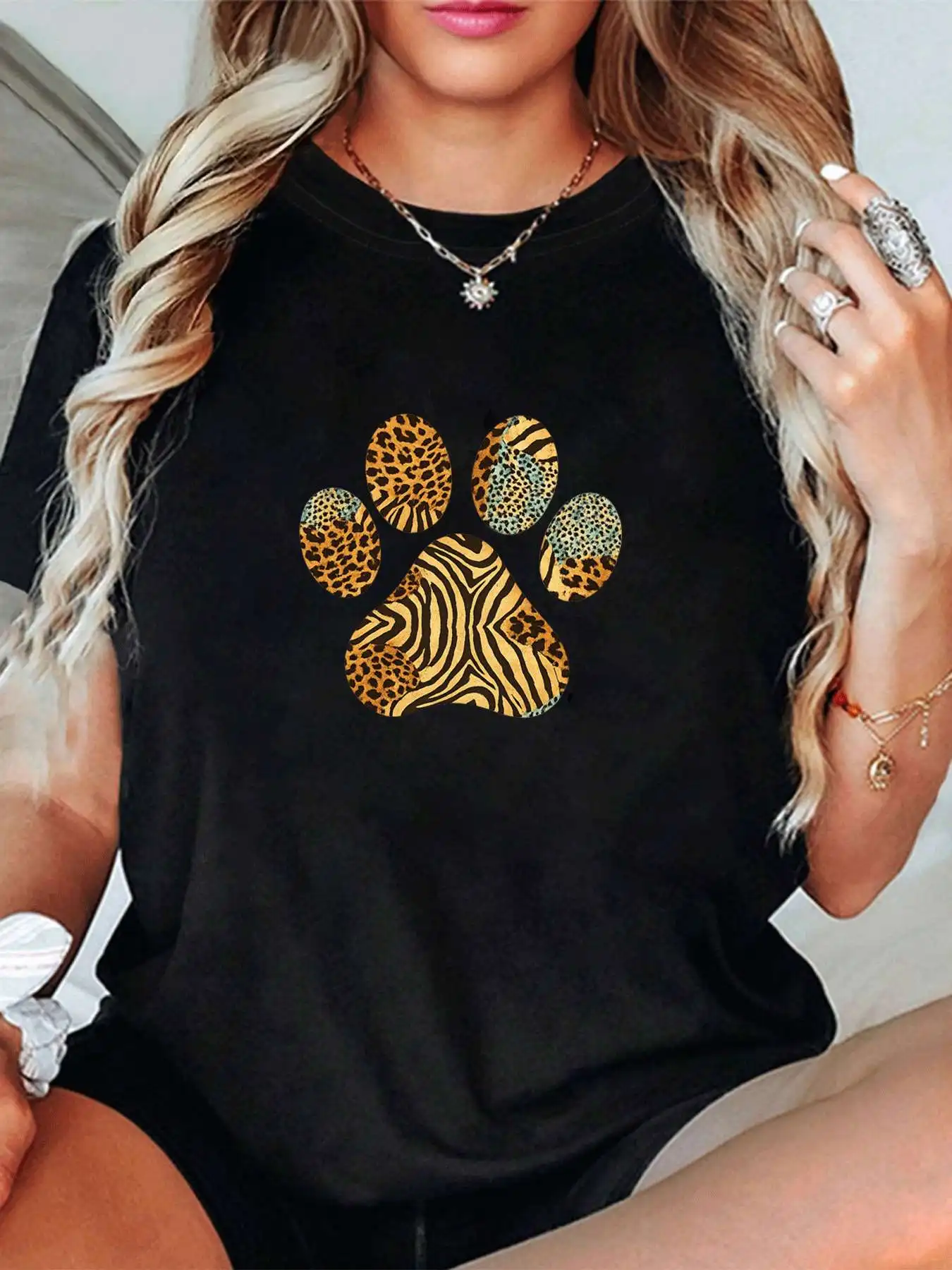 

【3351096】Женская футболка больших размеров с круглым вырезом, короткими рукавами, эластичными рукавами-полурукавами и модными принтами.