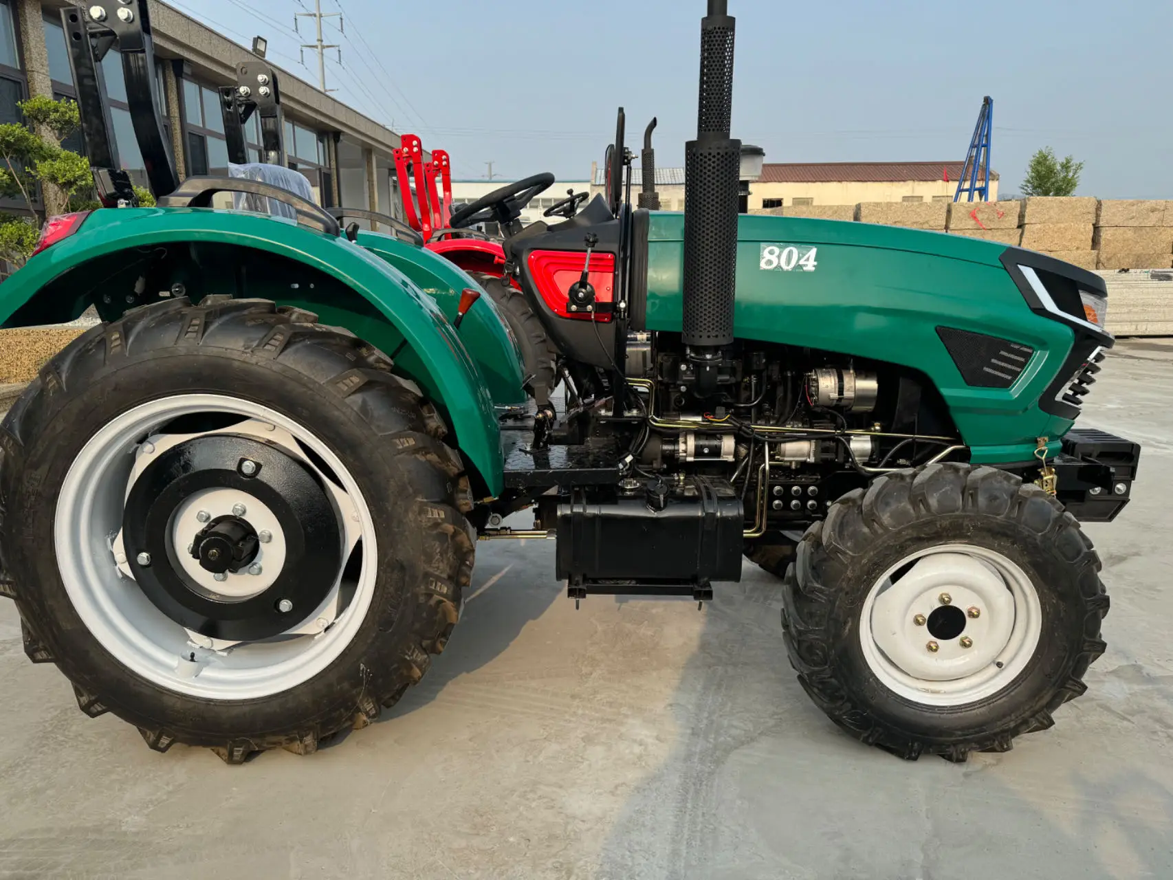 Mini Tractor 4wd 50hp 60hp 70hp Agricultural Tractor with Air-conditioned Cab Wheeled Tractor 4 * 4