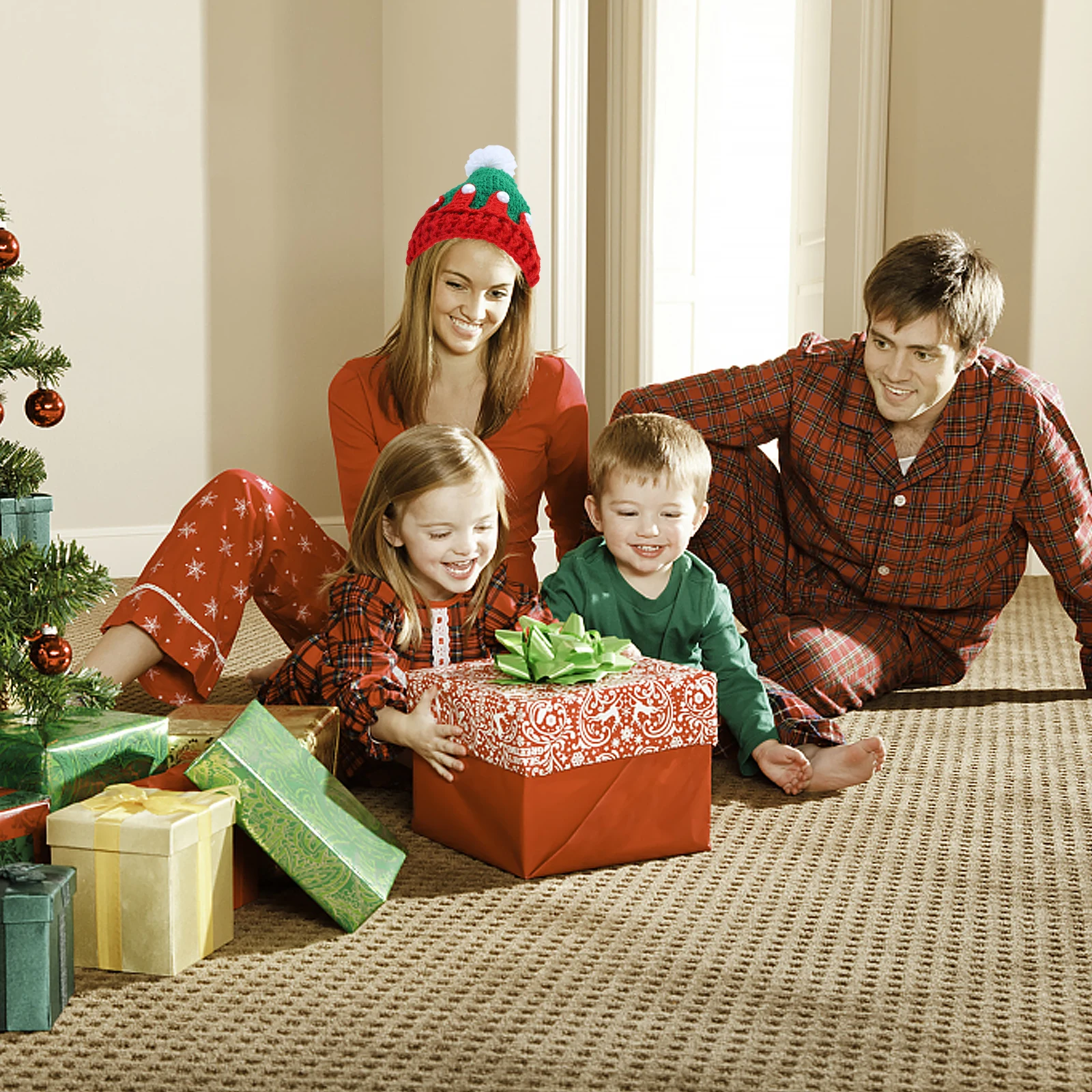 

1Pcs Christmas Santa Hat Knitted Wool Winter Warm Cap for Xmas Holiday Cheer Santa Hat Christmas Caps Festival Headdress