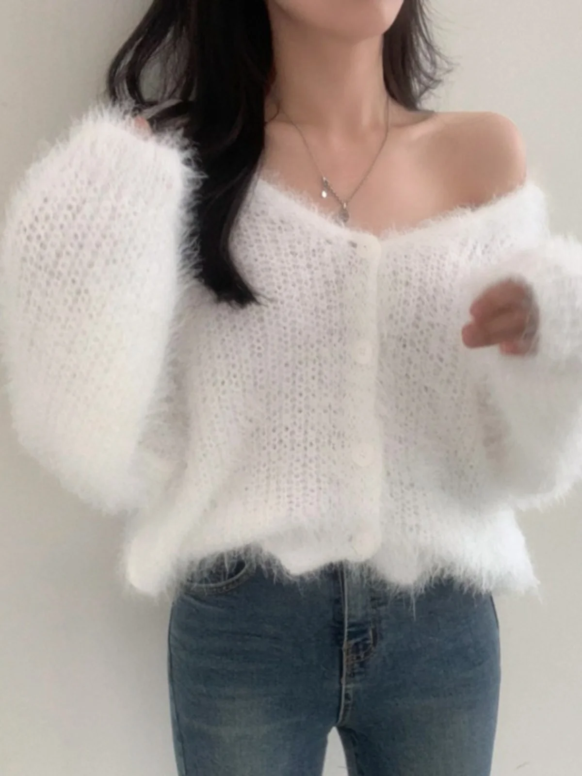 Elegancki, luźny sweter z dzianiny na jesień i zimę z dekoltem w serek, imitacja futra norki, długi damski rozpinany kardigan, wygodny i casualowy.